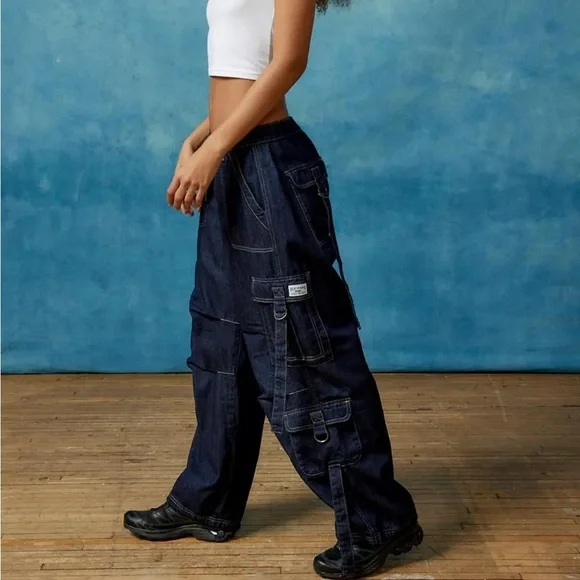 BDG Strappy Balloon Cargo Mid-Rise Jean - Picture 2 of 5